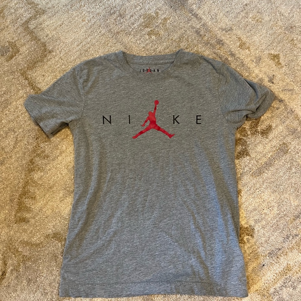 Nike Youth. Jordan shirt